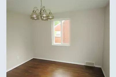 3020 Hebron Dr, Pittsburgh, PA 15235 - Photo 8