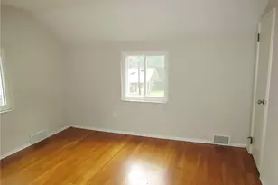 3020 Hebron Dr, Pittsburgh, PA 15235 - Photo 14