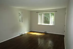 3020 Hebron Dr, Pittsburgh, PA 15235 - Photo 2