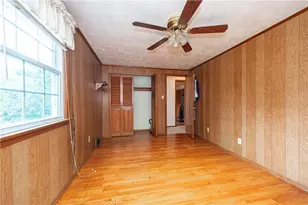 954 Auburn Ln, Irwin, PA 15642 - Photo 10