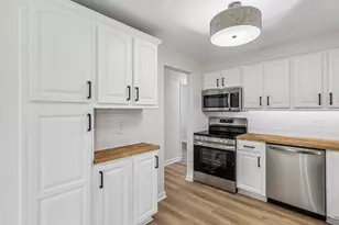 2853 Oneill Dr, Bethel Park, PA 15102 - Photo 14