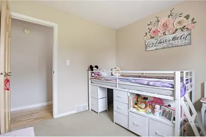 331 Rolling Hills Rd, Economy, PA 15042 - Photo 18