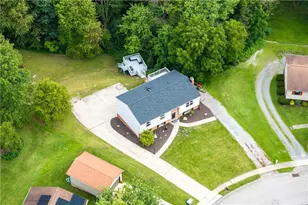 331 Rolling Hills Rd, Economy, PA 15042 - Photo 28