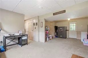 331 Rolling Hills Rd, Economy, PA 15042 - Photo 20