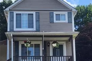 425 Summit Ave, Ellwood City, PA 16117 - Photo 1