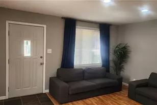 425 Summit Ave, Ellwood City, PA 16117 - Photo 10