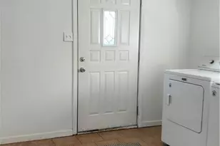 425 Summit Ave, Ellwood City, PA 16117 - Photo 20