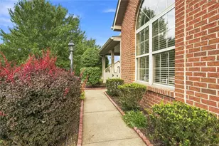 1492 Greenbriar Dr, South Park, PA 15129 - Photo 2