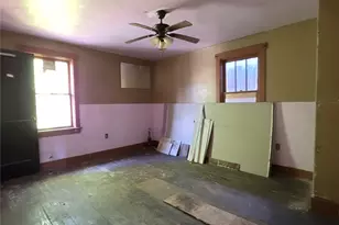 821 Woodworth Ave, Pittsburgh, PA 15221 - Photo 16