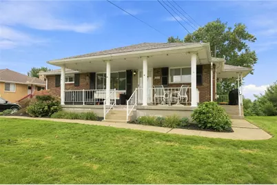 2202 Juanita Dr, Robinson Twp, PA 15108 - Photo 2
