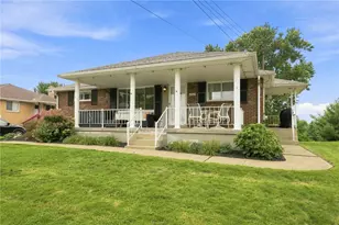 2202 Juanita Dr, Robinson Twp, PA 15108 - Photo 2