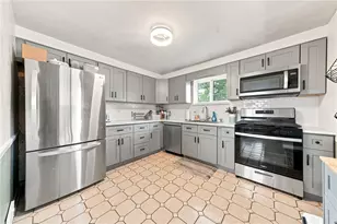 2202 Juanita Dr, Robinson Twp, PA 15108 - Photo 10