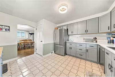2202 Juanita Dr, Robinson Twp, PA 15108 - Photo 12