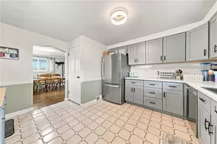 2202 Juanita Dr, Robinson Twp, PA 15108 - Photo 12