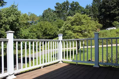 5500 Sagebrush Dr, Pittsburgh, PA 15236 - Photo 8