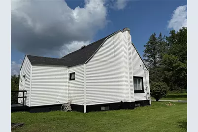 323 Warner Aly, Taylor Township, PA 16101 - Photo 4