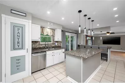 241 Jaclyn Dr, Cranberry Township, PA 16066 - Photo 12
