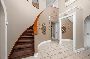 241 Jaclyn Dr, Cranberry Township, PA 16066 - Photo 6