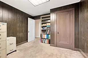211 Newburn Dr, Pittsburgh, PA 15216 - Photo 22