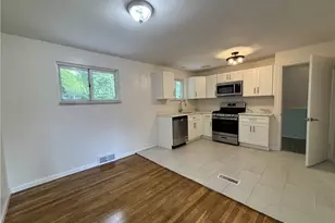 401 Cyra Dr, Monroeville, PA 15146 - Photo 14