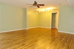 301 Maple Ridge Dr, Canonsburg, PA 15317 - Photo 22