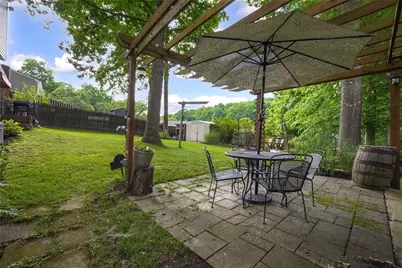 1520 Woodstream Dr, Pittsburgh, PA 15116 - Photo 32