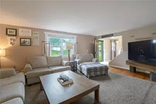 1520 Woodstream Dr, Pittsburgh, PA 15116 - Photo 6