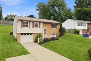 222 Great Smokey Dr, Pittsburgh, PA 15239 - Photo 2