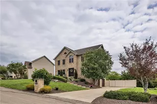 1050 Windy Oak Dr, Pittsburgh, PA 15239 - Photo 2