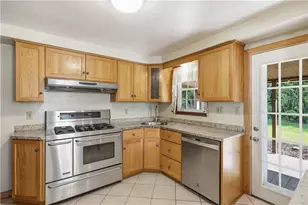 615 Nordeen Dr, West Mifflin, PA 15122 - Photo 12