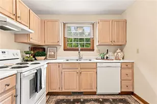 1124 Cranston Dr, Greensburg, PA 15601 - Photo 6