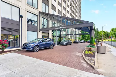 320 Fort Duquesne Blvd #12L, Pittsburgh, PA 15222 - Photo 2