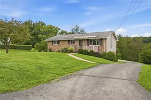 320 Overlook Dr, Beaver, PA 15010 - Photo 2