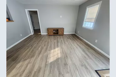 633 Bartleyville Rd, Hanover Township, PA 15021 - Photo 6