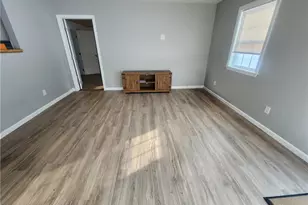 633 Bartleyville Rd, Hanover Township, PA 15021 - Photo 6