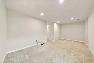 233 Chesna Dr, Pittsburgh, PA 15234 - Photo 24