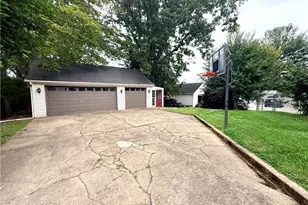 17 S Johnson Rd, Houston, PA 15342 - Photo 42