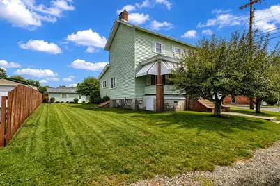 108 Railroad Avenue, Hempfield Township, PA 15639 - Photo 2