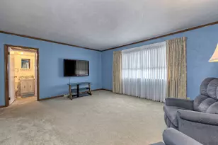 108 Railroad Ave, Hempfield Township, PA 15639 - Photo 10