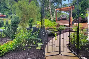 1536 Cochran Rd, Pittsburgh, PA 15243 - Photo 2