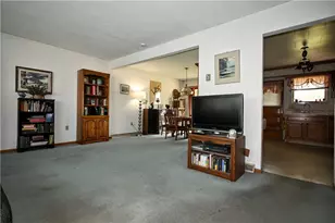 325 Liberty St, California, PA 15419 - Photo 8