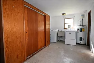 325 Liberty St, California, PA 15419 - Photo 6