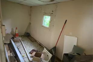 3012 Cronemeyer St, McKeesport, PA 15132 - Photo 6