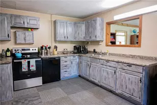 115 Locust Ln, Allegheny Township, PA 16049 - Photo 10