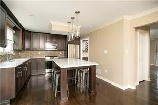 308 Trotwood Dr, Robinson Twp, PA 15108 - Photo 8