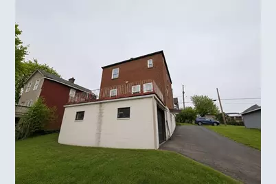 409 Mendelssohn Ave, Clairton, PA 15025 - Photo 4