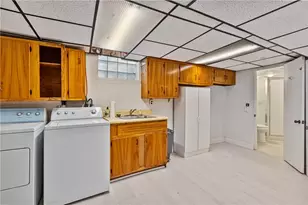 86 Thorncrest Dr, Stowe Township, PA 15136 - Photo 20