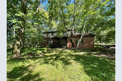 901 Stratford Rd, Fairfeld Township, PA 15658 - Photo 2