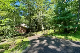 901 Stratford Rd, Fairfeld Township, PA 15658 - Photo 8