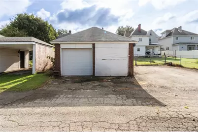 1212 Vine St, Connellsville, PA 15425 - Photo 6